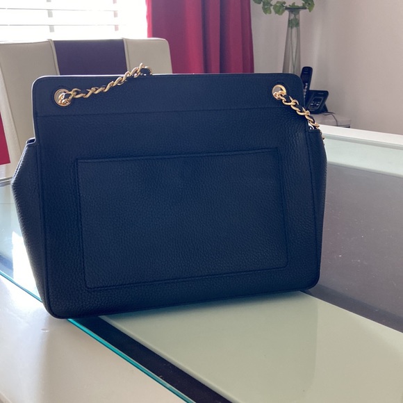 Tory Burch authentic britten Flap Shoulder Bag. used one time . No flaws - Picture 4 of 6